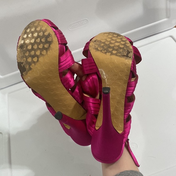 Betsey Johnson satin fuchsia strappy striped high heel sandals size 8.5 - Picture 10 of 14